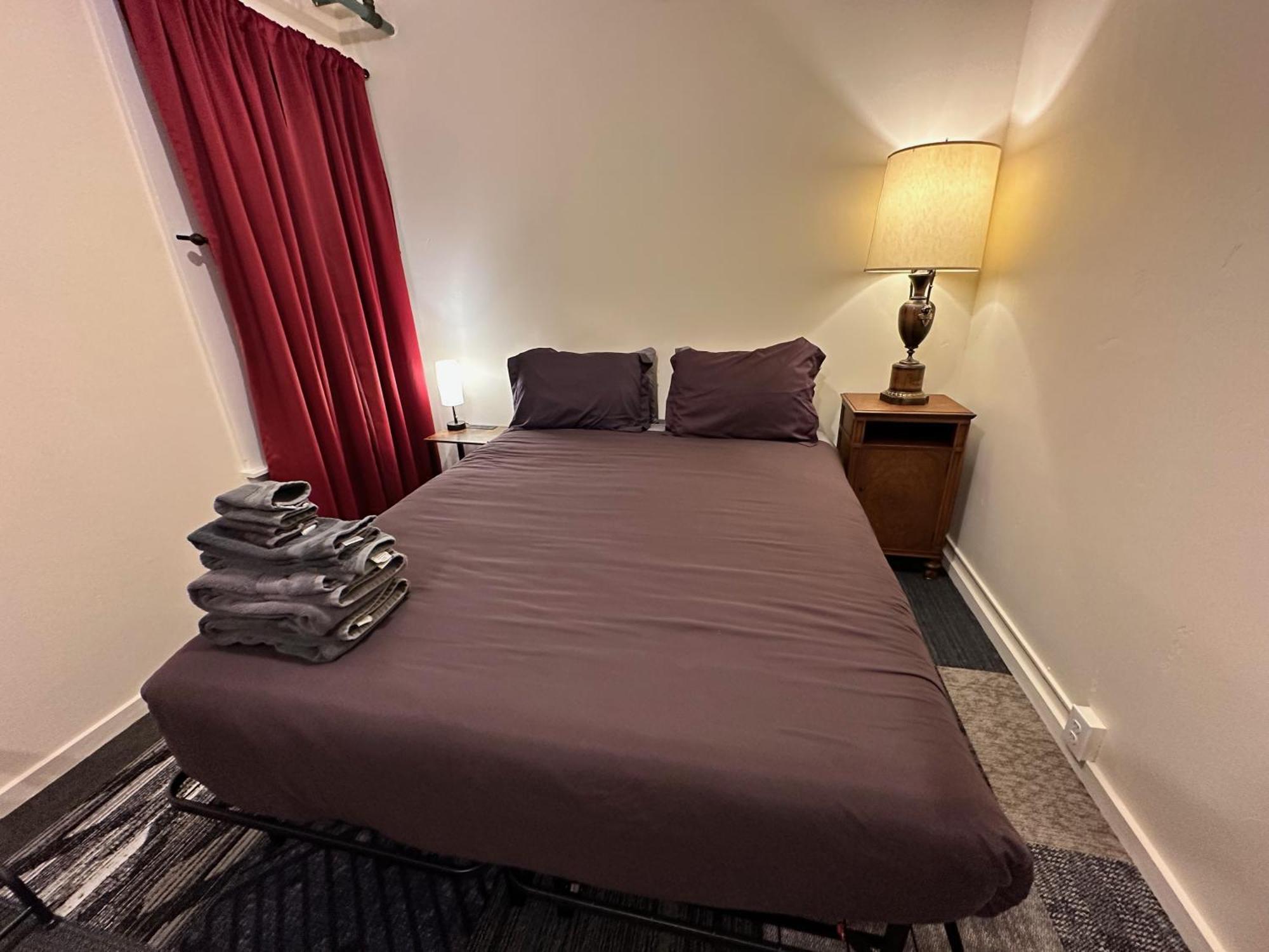 West River House Тръки Екстериор снимка